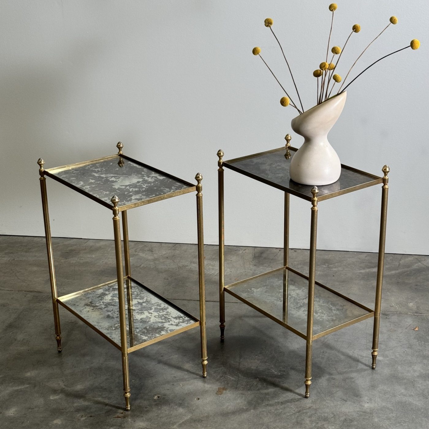 objet-vagabond-brass-sidetables0000