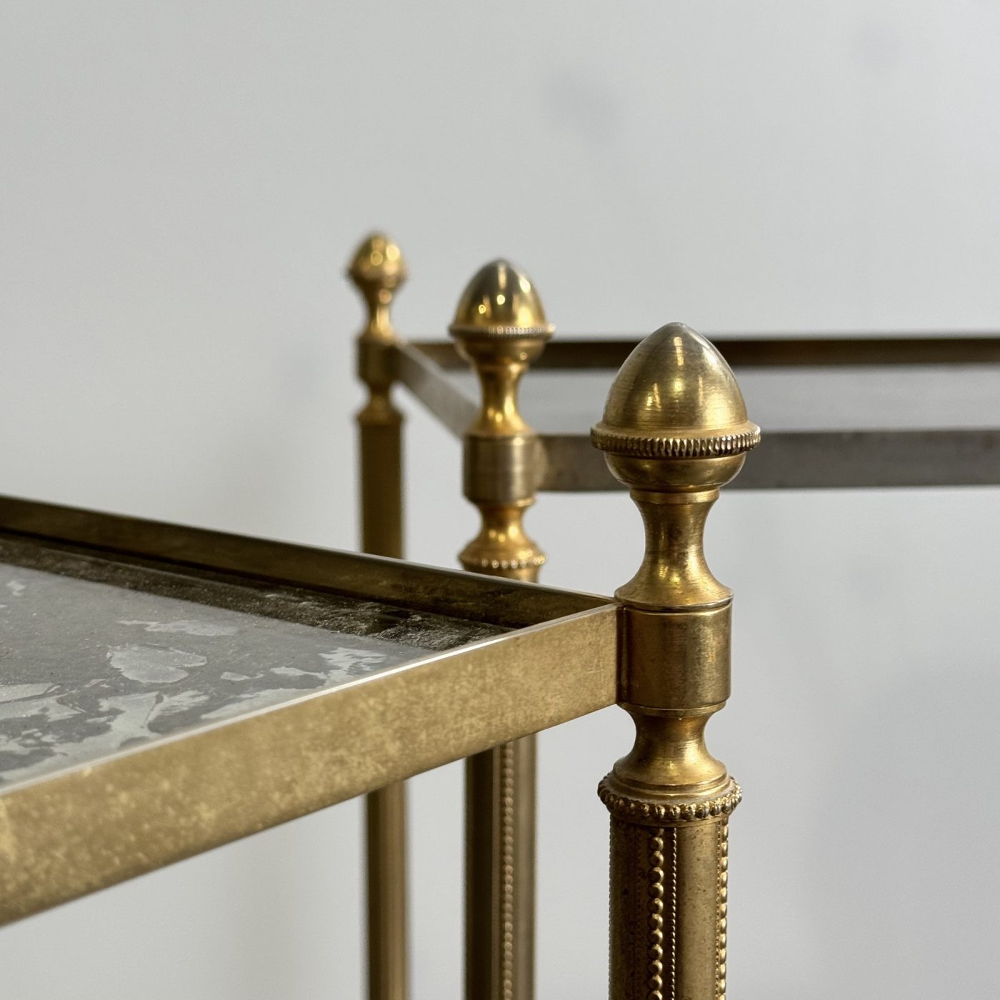 objet-vagabond-brass-sidetables0007