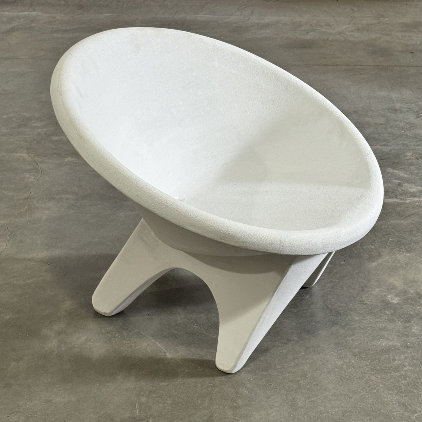 objet-vagabond-concrete-armchairs0002