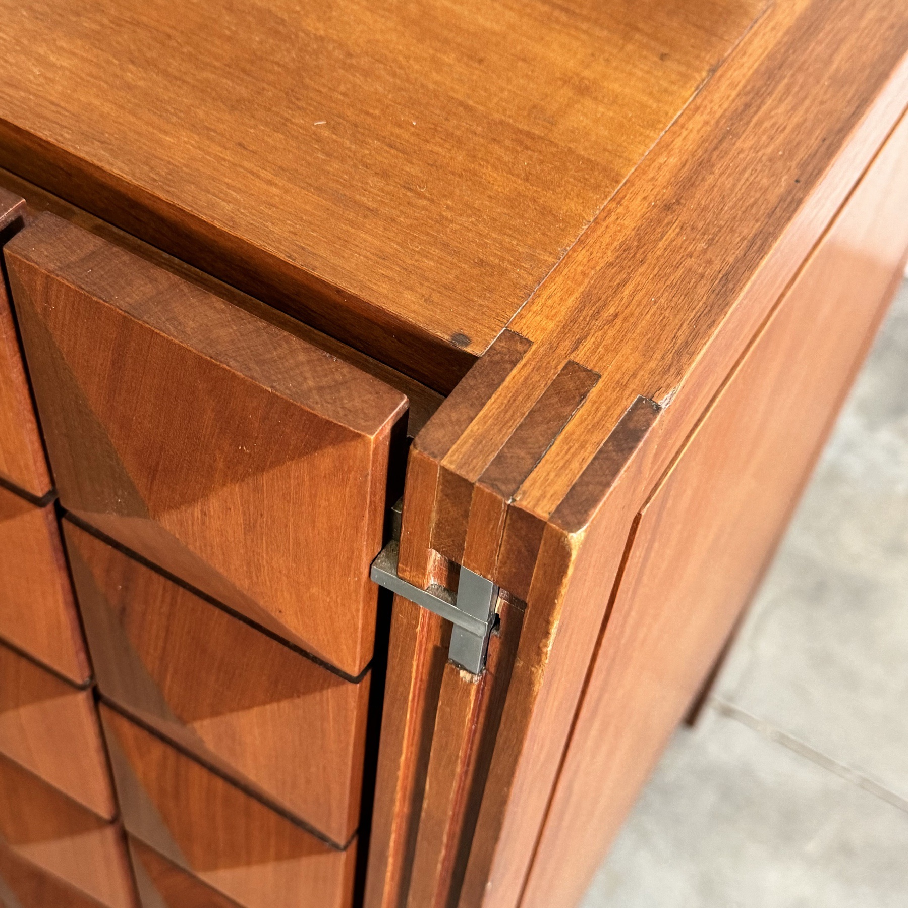 objet-vagabond-decoene-sideboard0001