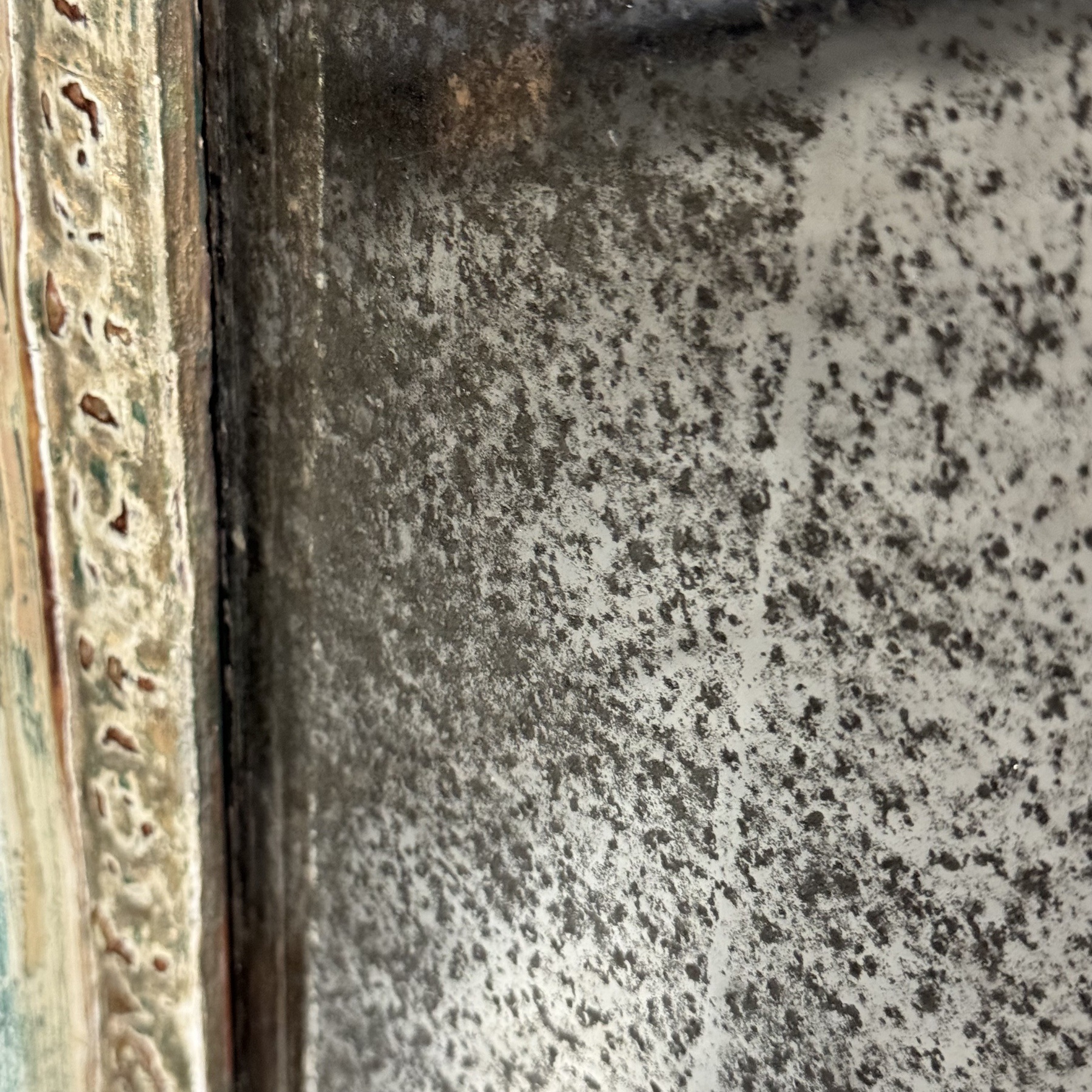 objet-vagabond-painted-mirror0006