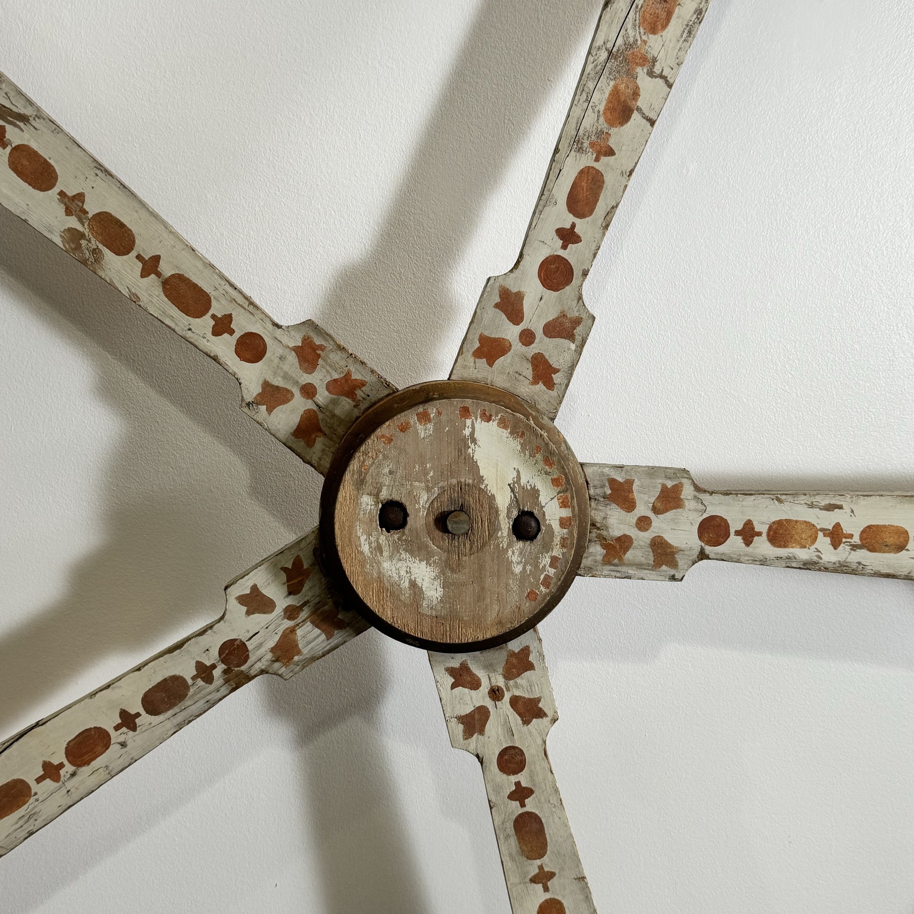 objet-vagabond-painted-wheels0002