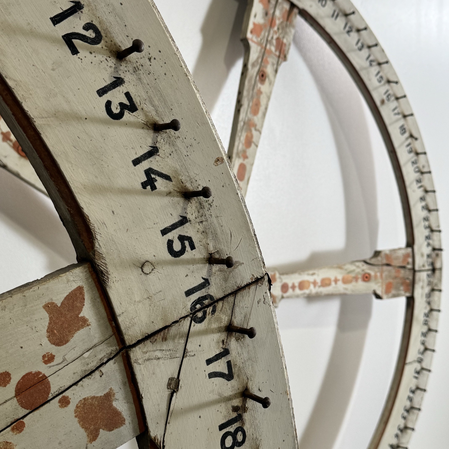 objet-vagabond-painted-wheels0003