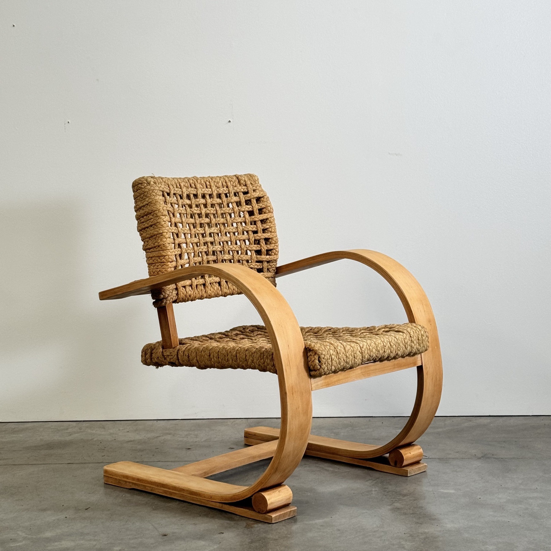 objet-vagabond-primitive-coffeetable0007