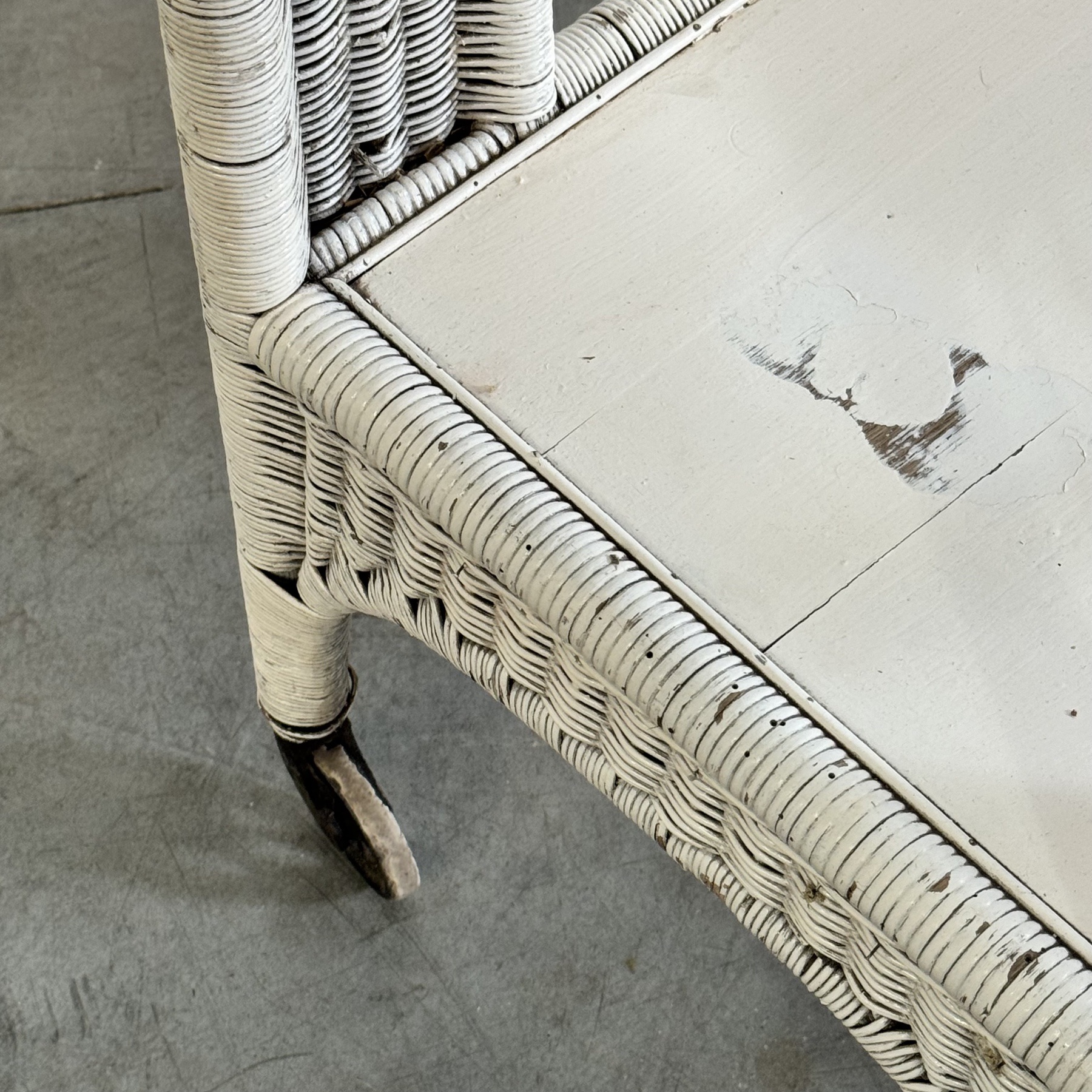 objet-vagabond-rattan-trolley0004