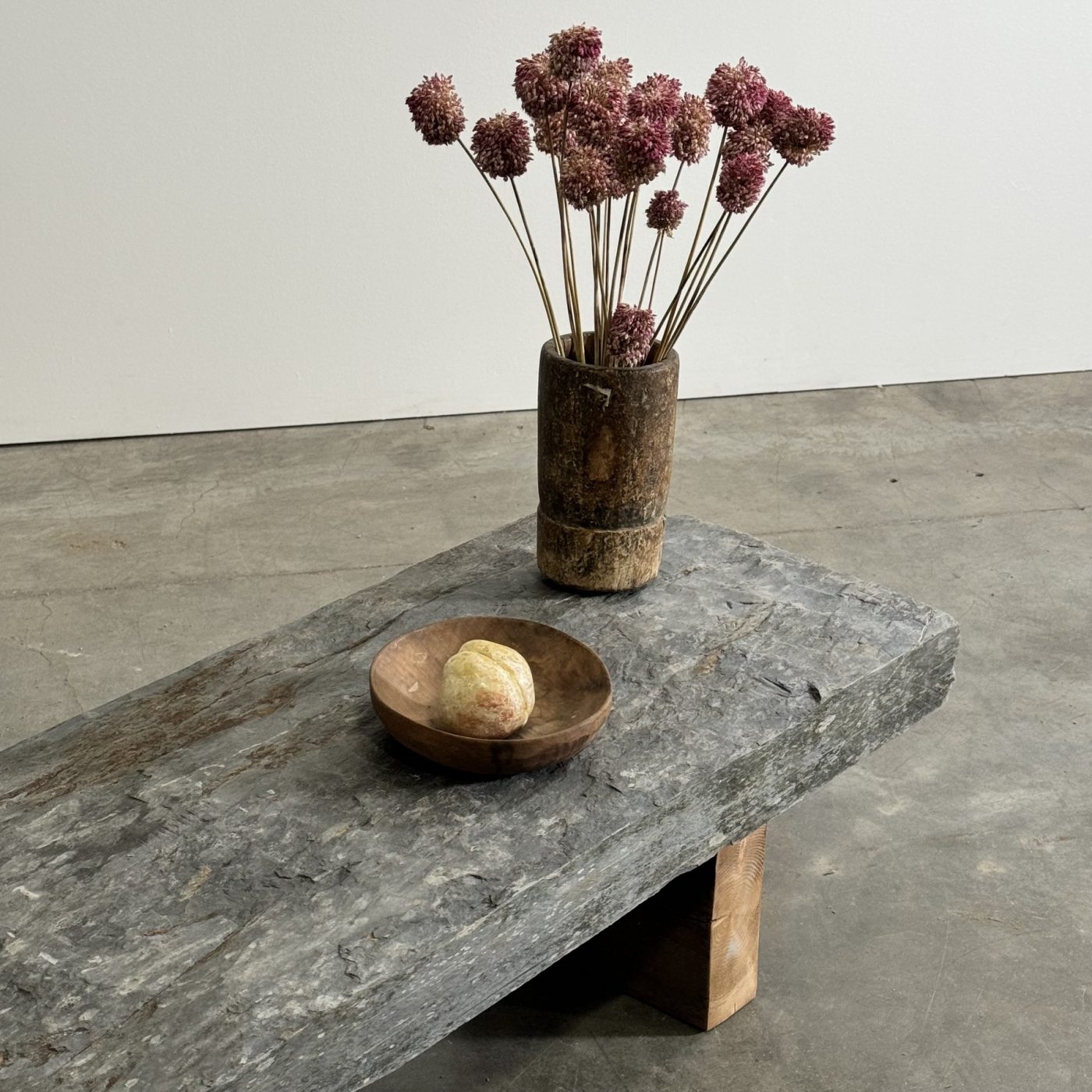 objet-vagabond-stone-coffeetable0003