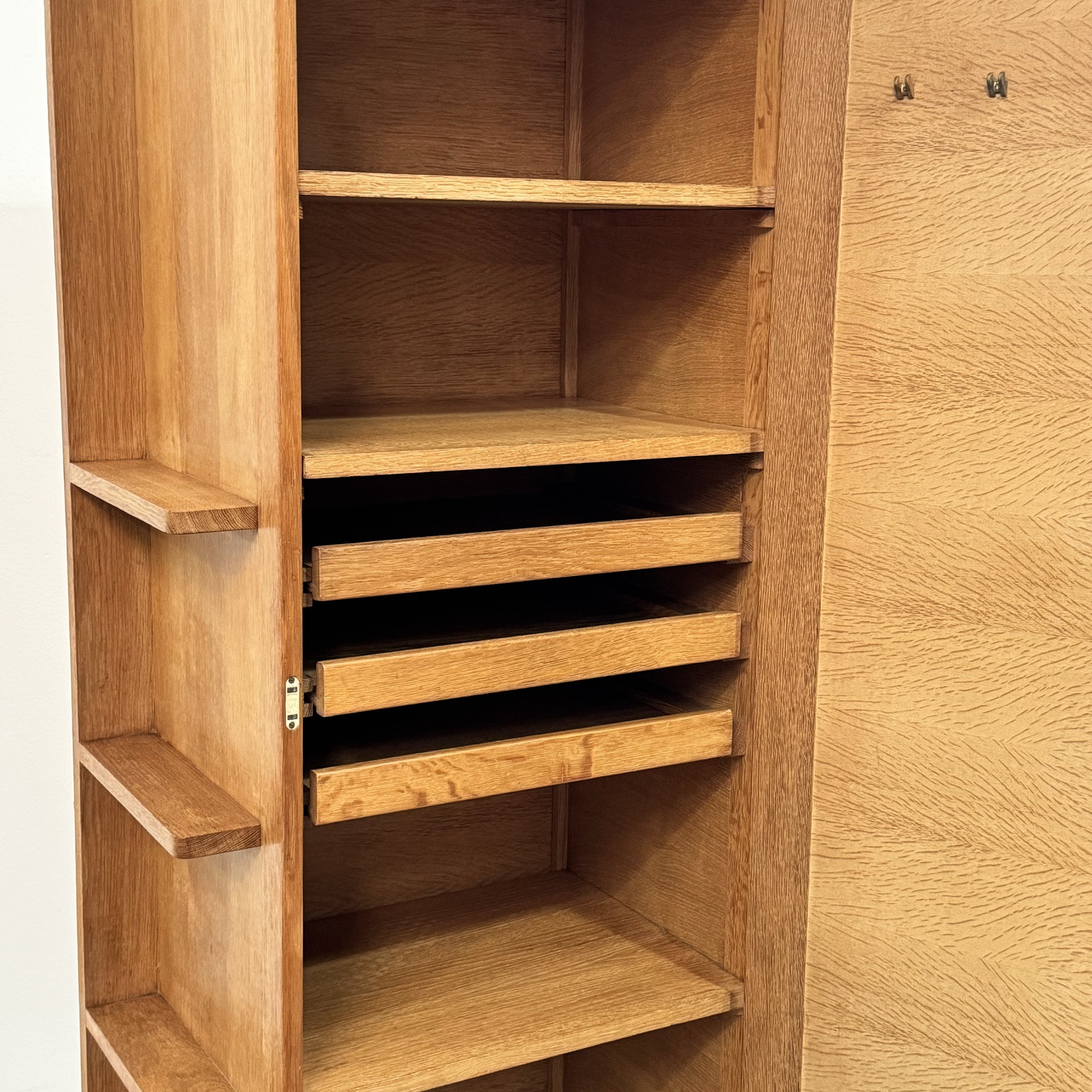 objet-vagabond-guillerme-cupboard0002