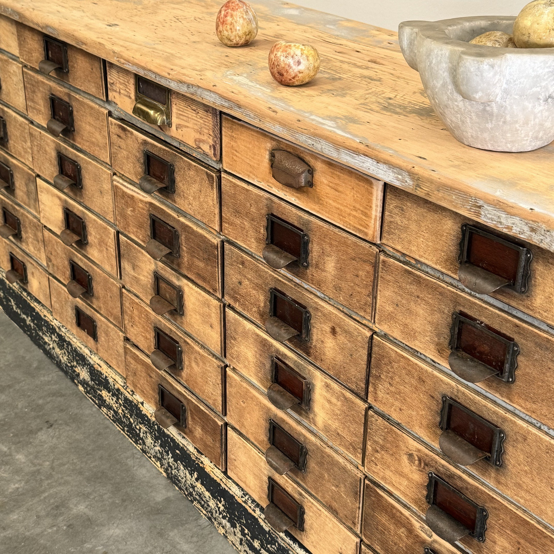 objet-vagabond-industrial-chest0006