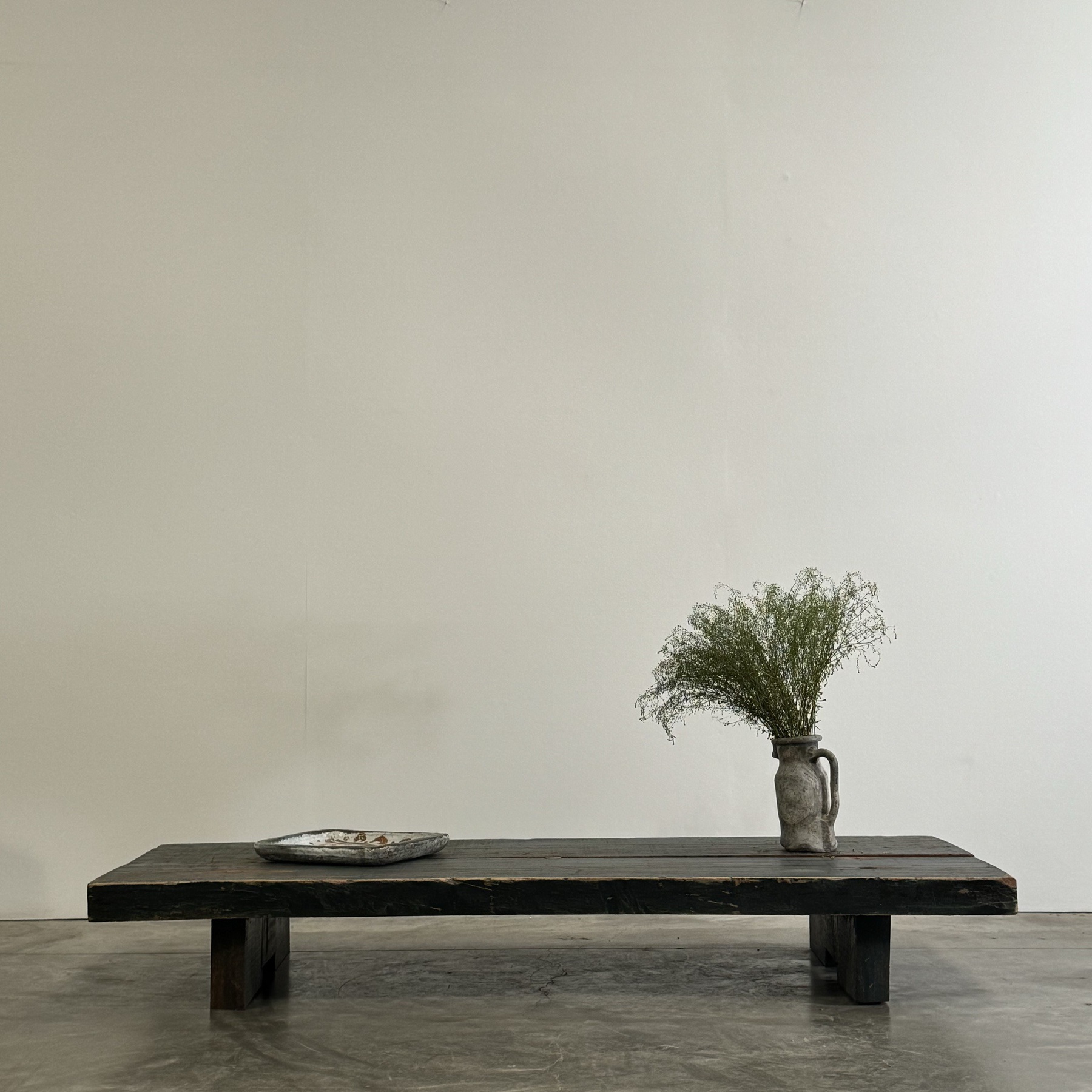 objet-vagabond-painted-coffeetable0004