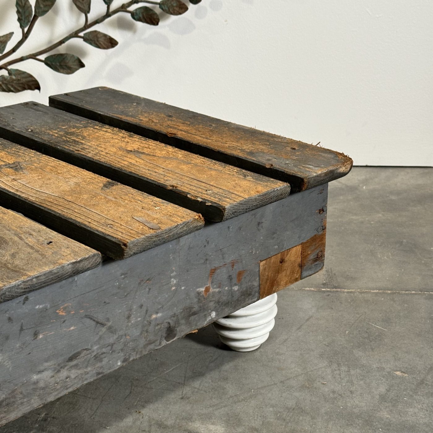 objet-vagabond-primitive-bench0001