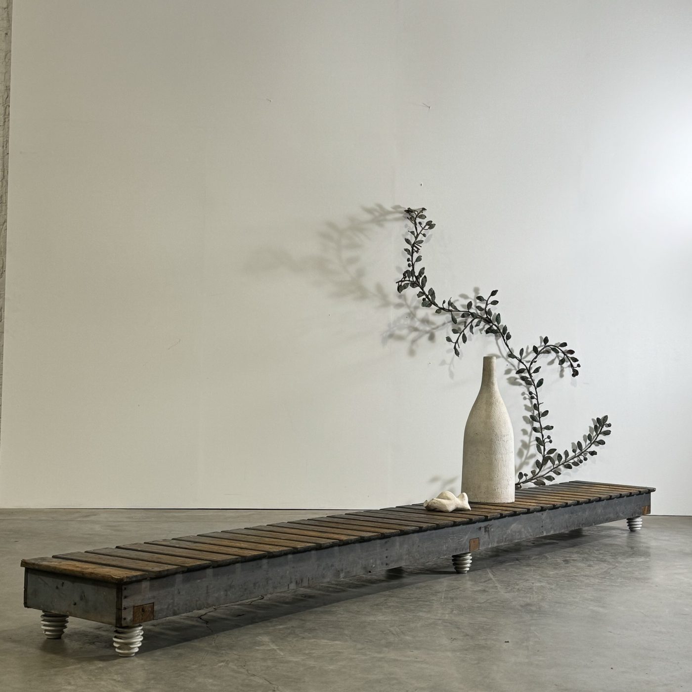 objet-vagabond-primitive-bench0004