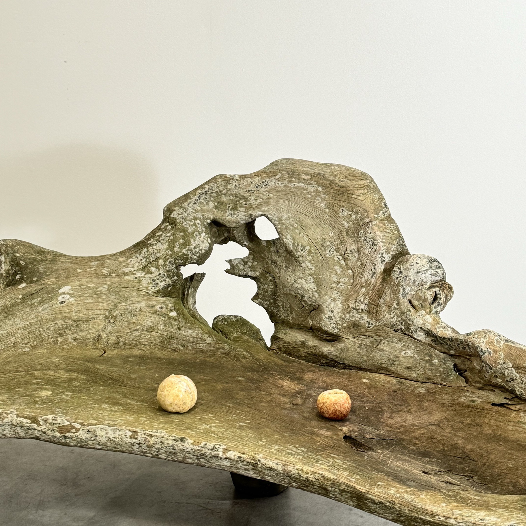 objet-vagabond-primitive-bench0006