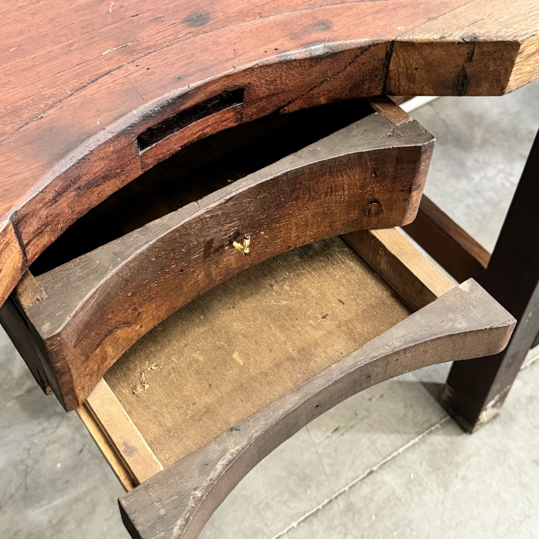 objet-vagabond-worktable-console0008