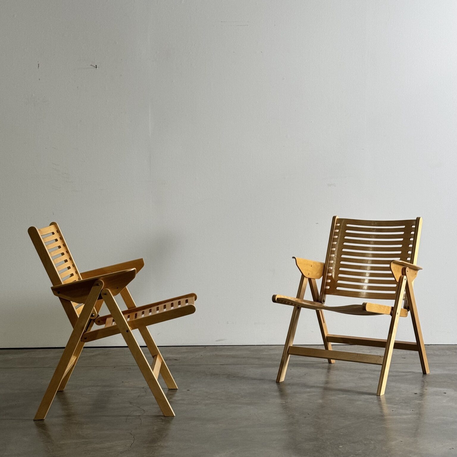 folding armchairs – Objet Vagabond
